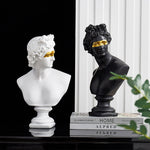 This modern David Resin Statue Sculpture can give a unique touch to your Living room, bedroom, or office.
Size: Long: 16cm Wide: 15cm High: 29cm
Note: 1cm = 0.39 in
David Resin Statue SculptureBlak Outlet